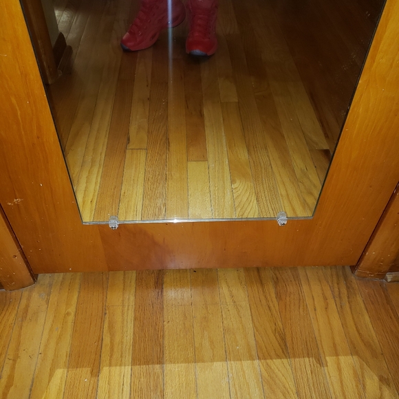 Teyana Taylor mid all red Allen Iversons - Picture 3 of 7